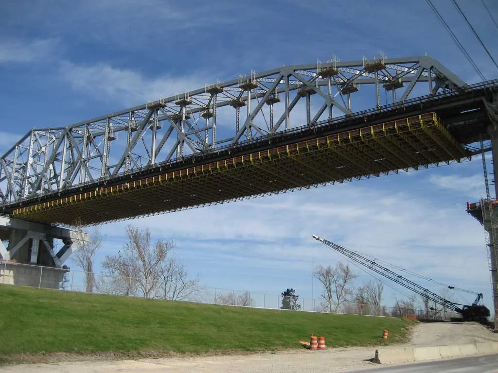 Huey P Long Bridge widening works audited by David French Partnership